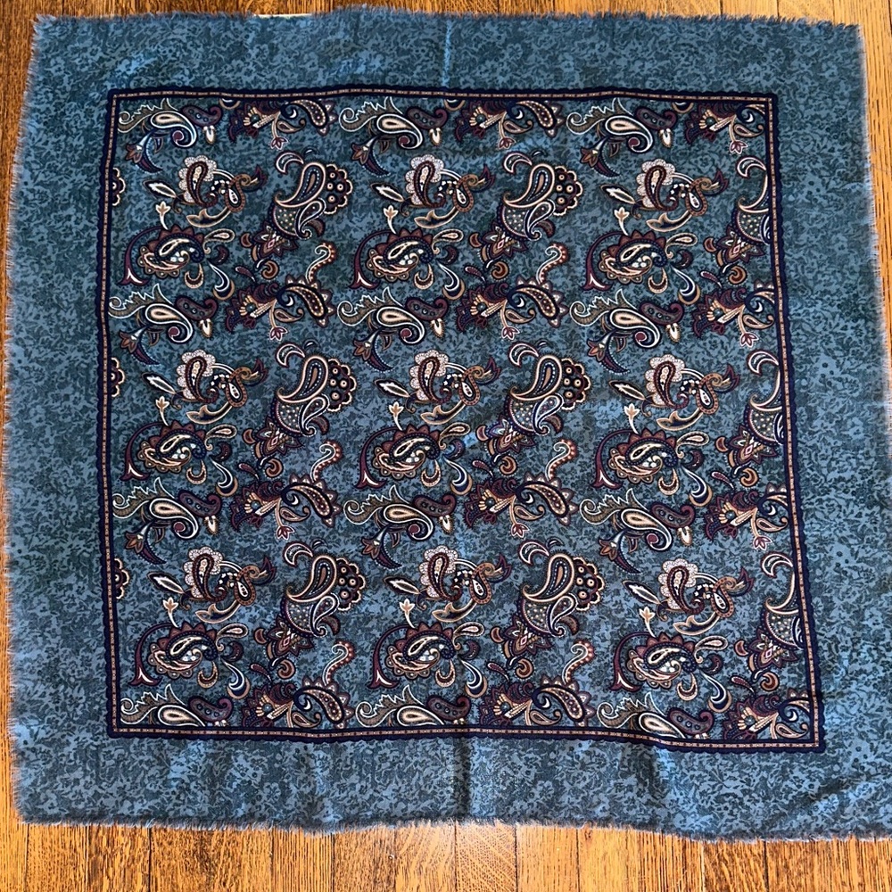 Vintage 60s Norman Brand Blue & Tan Paisley Wool Very Large Scarf‎ or Wrap